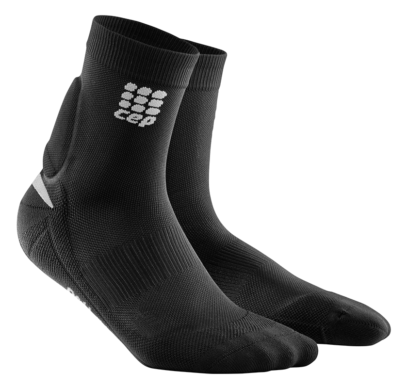 CEP dámské běžecké kompresní ponožky s podporou achilovky - černá / šedá IV (23,5-26 cm obvod kotníku)