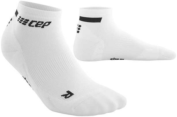 CEP pánské kotníkové běžecké kompresní ponožky 4.0 - white III (EUR 39-42)