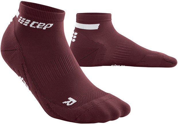 CEP pánské kotníkové běžecké kompresní ponožky 4.0 - dark red III (EUR 39-42)