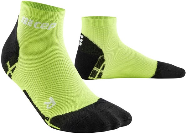 CEP dámské kotníkové běžecké kompresní ponožky ULTRALIGHT - flash green / black II (Vel. chodidla 34-37)