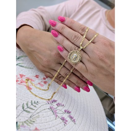 Zlatý řetízek s přívěskem s vyobrazením Ježíše