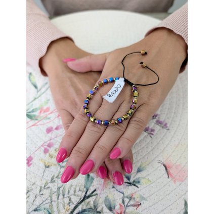 Stahovací náramek se zlatými kuličkami a holografickými korálky