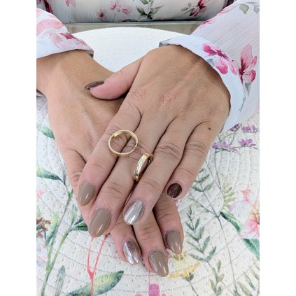 Zlaté gravírované kruhy