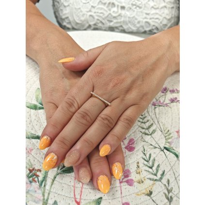 Dámský zlatý prsten linie (Ryzost 14kt (585/1000), Velikost prstenu 55, Váha 1,80 g)