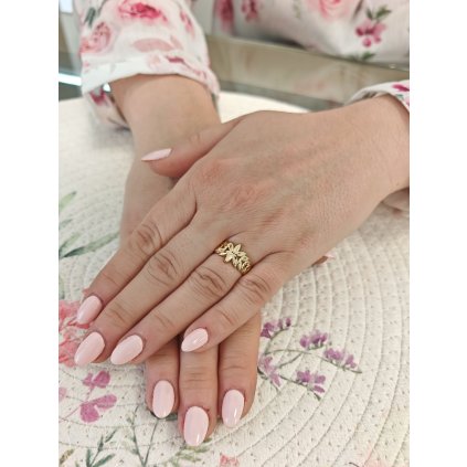 Zlatý dámský prsten s lístky (Ryzost 14kt (585/1000), Velikost prstenu 54, Váha 2,24 g)