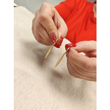 Zlaté dámské náušnice dlouhé kapky (Ryzost 14kt (585/1000), Váha 2,84 g)