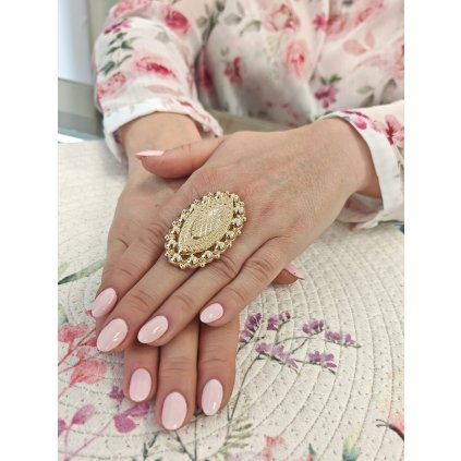 Dámský prsten masiv 5x3cm 6.06gr (Ryzost 14kt (585/1000), Velikost prstenu 59, Váha 6,06 g)