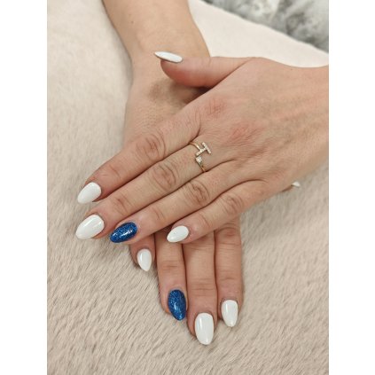 Zlatý dámský prsten písmenko T (Ryzost 14kt (585/1000), Velikost prstenu 54, Váha 1,12 g)