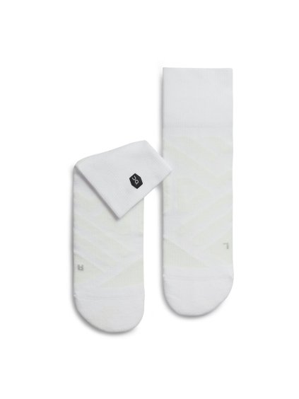 Small JPEG 354.00826 mid sock fw22 white ivory m packshot