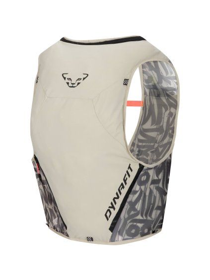 a3e95e6e 3570 4527 9faa a724652c9872