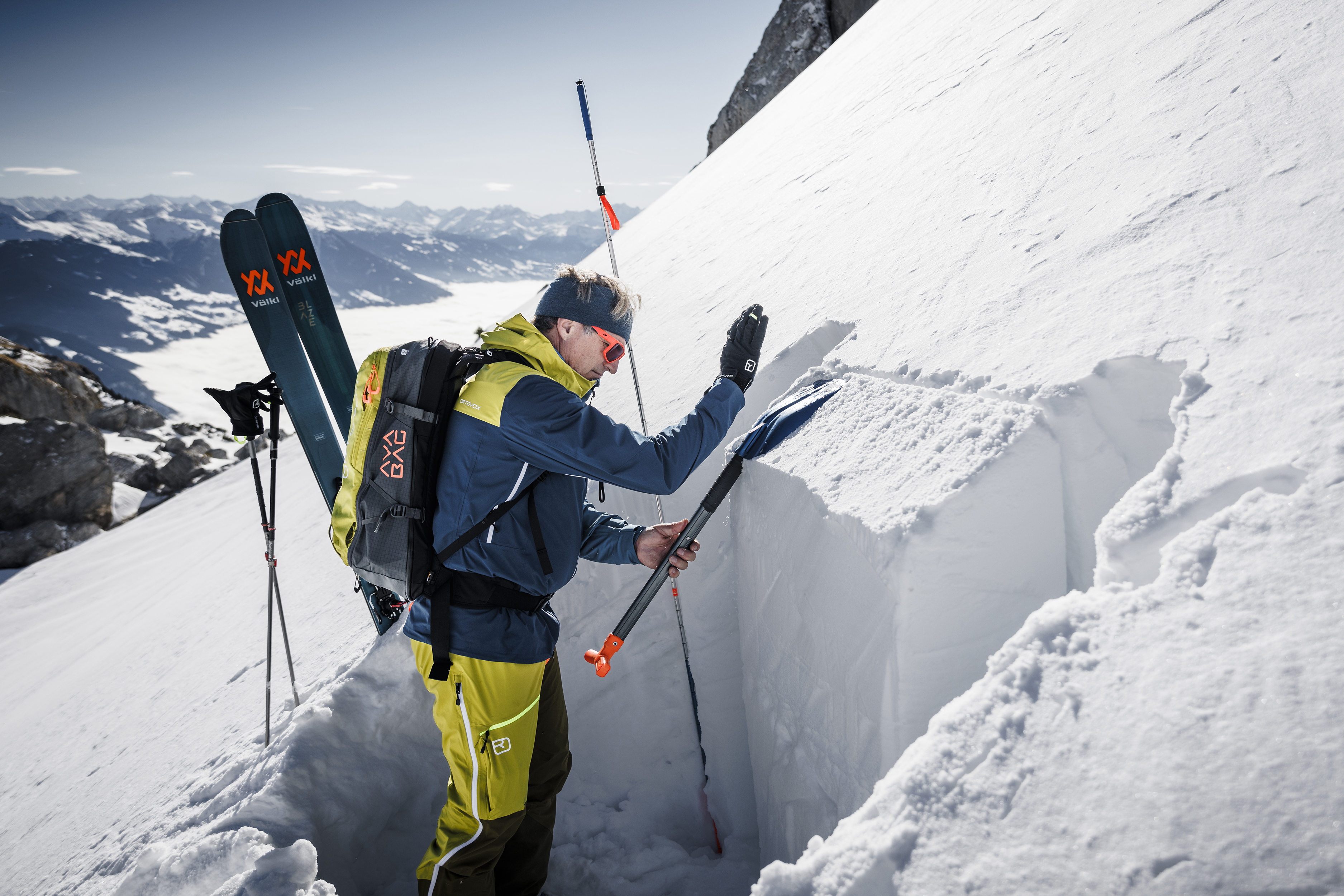 ortovox-pouzivani-lopaty-na-svahu