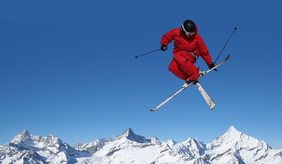 lyžař-na-lyžích