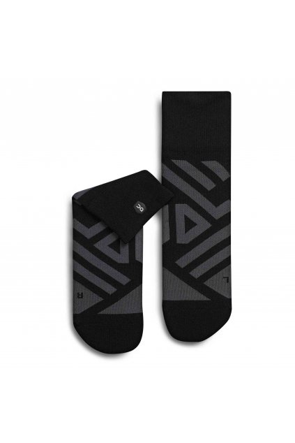 354.00825 mid sock fw22 black shadow m packshot