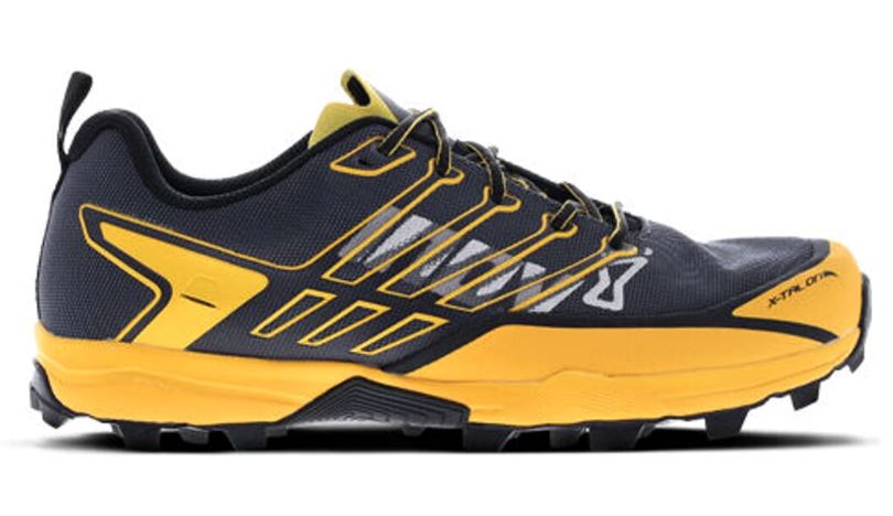 Inov-8 obuv X-Talon Ultra 260 M black gold Velikost: 7.5