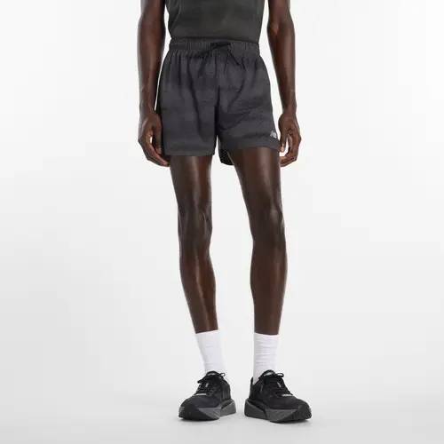 New Balance šortky RC Printed Short 5" M black Velikost: M