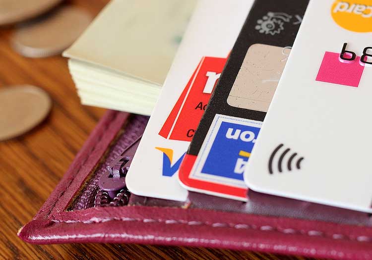 Bordel v peňaženke? Schválne, máte tam tieto veci?