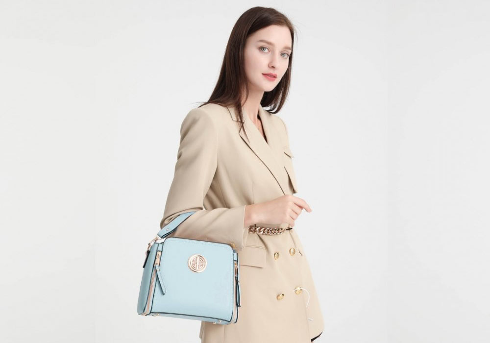 Dámska kabelka: neodmysliteľný doplnok každej ženy