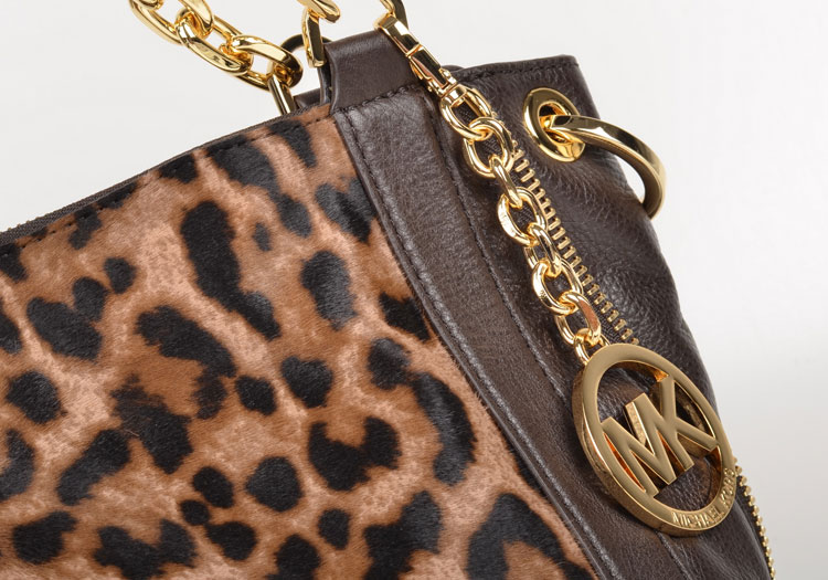 Kabelky zvučných značiek - prečo po nich túžime?