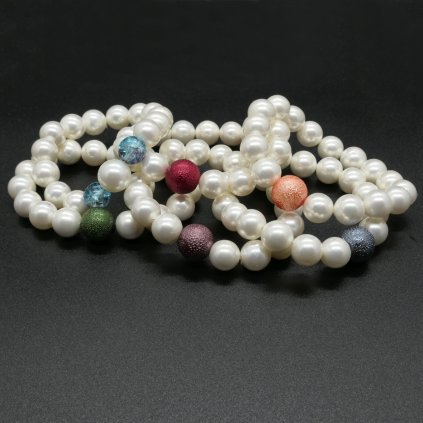 Dámsky náramok zo shell perál v kombinácii s korálkou Frozen - "Frosted Pearl Elegance" (Farba Šedá)