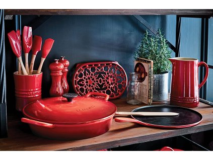 14880 le creuset premium stierka velka cervena