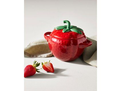 lecreuset strawberry