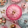 lecreuset petal berry1