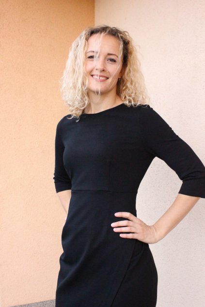 Sportovně elegantní šaty Amy 2