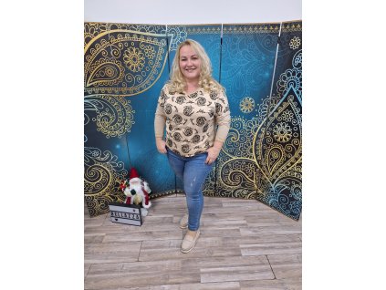 Biela 1 kus, krémova 2 kusy, béžová 1 kus