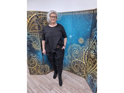 Čierny elegantný komplet