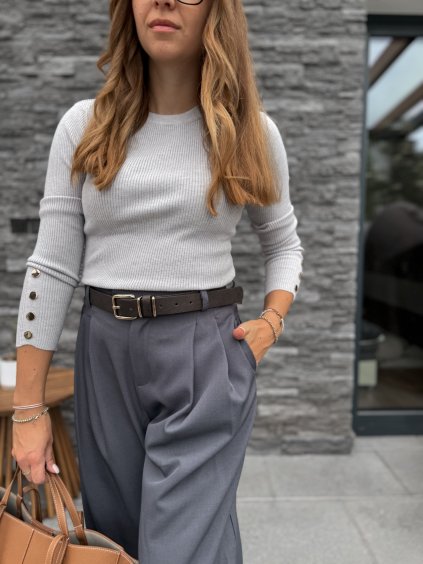 Šedý svetřík Zira