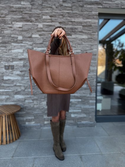 Hnědá kabelka Pois