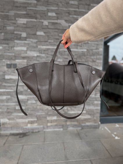 Kožená kabelka POLE CHOCO