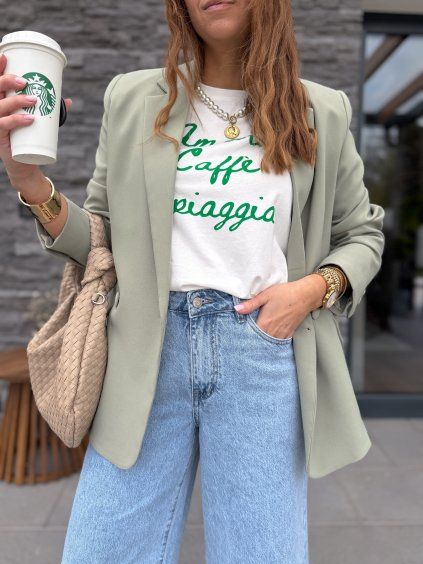 Triko s nápisem Green