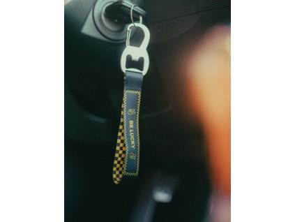 Keychain Opener Be Lucky square : black-yellow