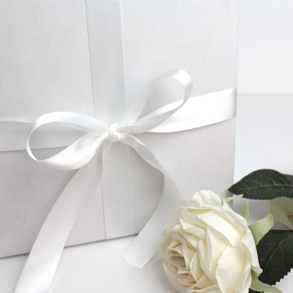 Velká dárková sada Poděkování se 3 sojovými svíčkami, sklenicí a průvodcem v dárkovém balení.