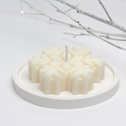 Sójová svíčka ve tvaru vánoční hvězdy – bílá designová dekorace