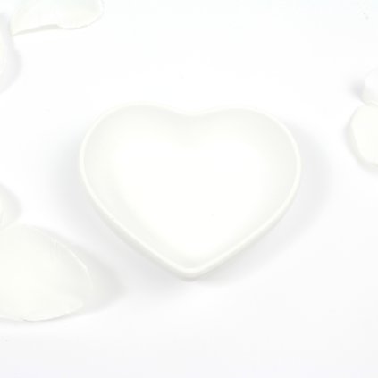 Malá dekorativní miska srdíčko