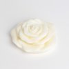 Sójová svíčka ve tvaru růže – bílá designová dekorace