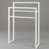 minimalisticky stojan na rucniky bily kov 50 20 80 cm