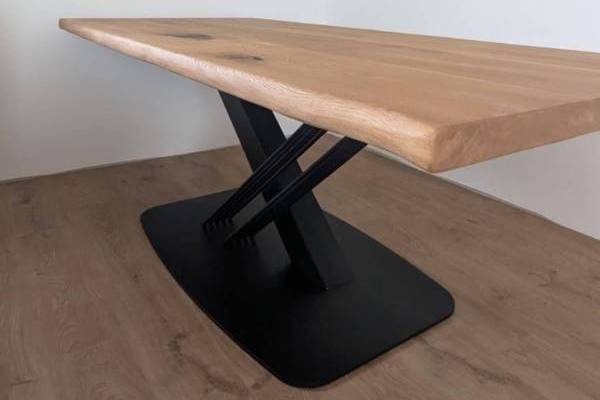 Kov a dřevo – pevné spojení, které vydrží roky