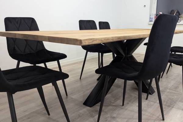 minimalisticke_stoly_benoble_blog