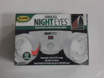 PRC NIGHT EYES - ZÁVĚSNÉ LED SVĚTLO S ČIDLEM POHYBU