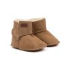 Dětské teplé kožené capáčky Booty™ Sheepskin hnědé Camel POM POM