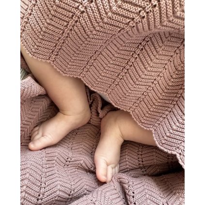 11654 pletena detska deka z bavlny hneda powder melange smallstuff