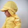 Dětský UV klobouk s kšiltem proti slunci žlutý Geggamoja