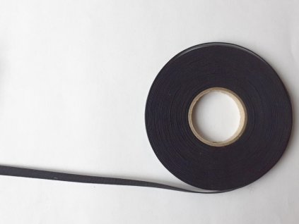 Clover zažehlovací šikmý proužek černá 6mm 10m