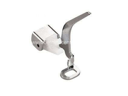 Bernina Bernette patka č.9 látací a vyšívací typ B33, B35