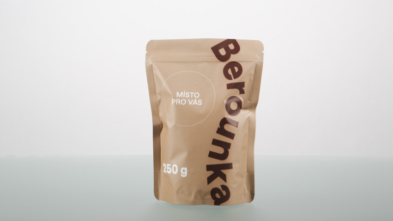 Tisk loga na balení kávy