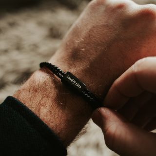 Náramek pro nejlepšího tatínka. ♥️ Náramek s vlastním textem Vám doručíme do 3 dnů. 🎁 #darek #naramek