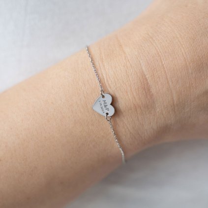 Dámsky náramok so srdiečkom a textom Heart strieborná